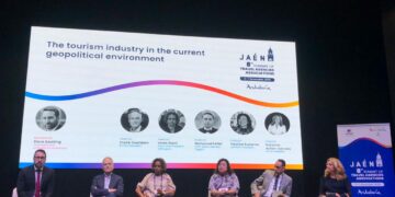 السياحة المصرية أثبتت قدرتها على الصمود أمام الاضطرابات السياسية