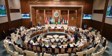 البرلمان العربي يشيد بجهود سلطنة عُمان في اتفاق تبادل الأسرى باليمن