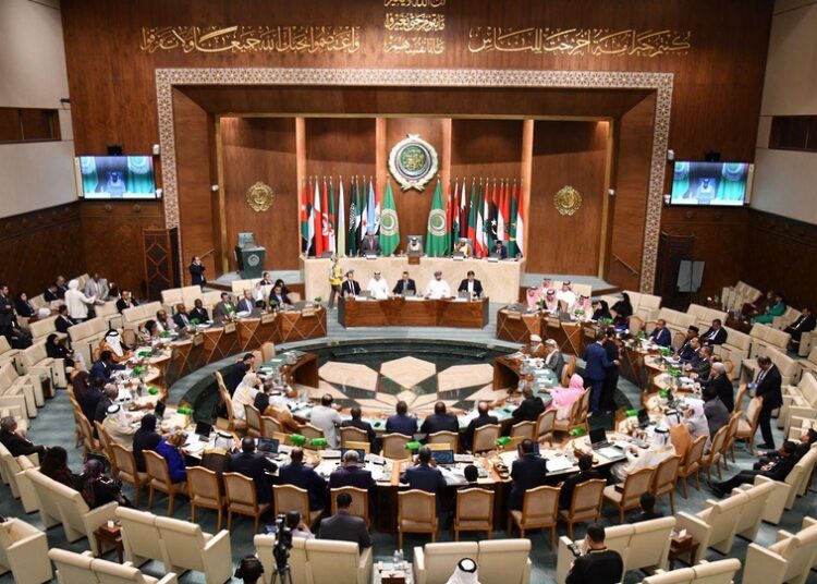 البرلمان العربي يشيد بجهود سلطنة عُمان في اتفاق تبادل الأسرى باليمن