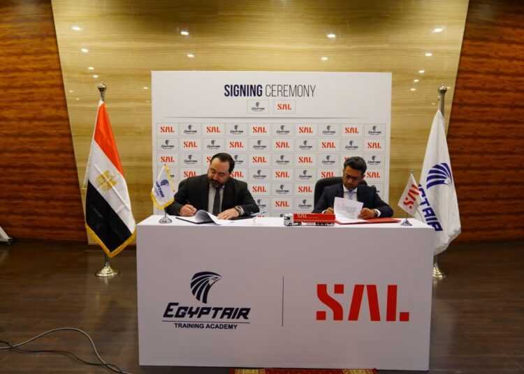 تعاون بين أكاديمية “مصر للطيران” و “سال” السعودية لتعزيز التدريب في مجال الشحن الجوي