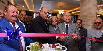 وزير العمل يفتتح المقر الجديد للنقابة العامة للعاملين بالنقل البري