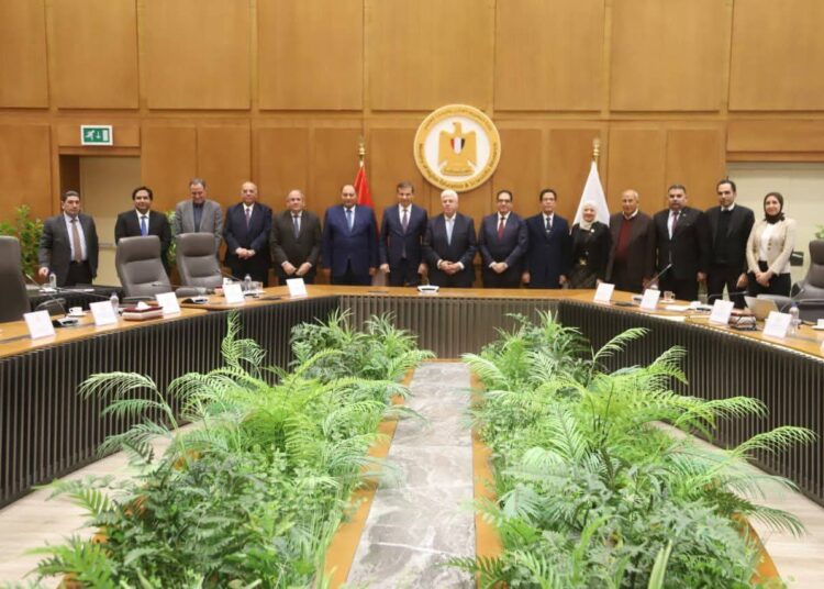 رئاسة الوزراء:بدء الإجراءات التنفيذية لإنشاء جامعة الغذاء بالتعاون مع وزارتي التعليم العالي والزراعة