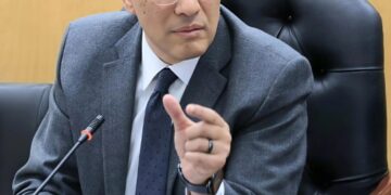 راحة المواطنين.. 5 تكليفات مهمة من محافظ الجيزة خلال اجتماع المجلس التنفيذي