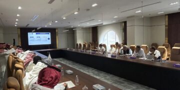 “وفد السياحة والراجحي” يبحثان ملامح مخيمات الحج السياحي