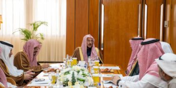 وزير الشؤون الإسلامية يزور مجمع الملك فهد لطباعة المصحف الشريف