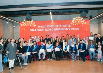 «إي آند مصر» تحتفل بتخريج أولى دفعات برنامج «Stars» لتمكين ذوي الهمم