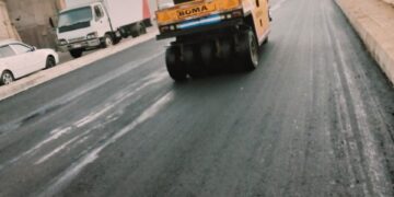 توسعة ورصف طريق الحفرية من محور كمال عامر وحتى مشتل البراجيل بطول 2 كم