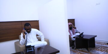 مجاناً.. خدمة سعودية جديدة خلال موسم العمرة بعشر لغات عالمية