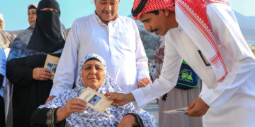 جهود توعوية من “الشؤون الإسلامية” لخدمة زوار جبل عرفات