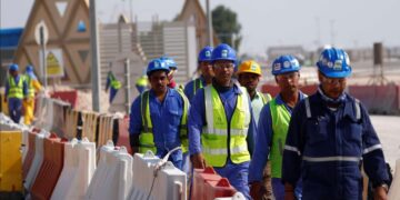 أين العاملون في القطاع الخاص حزمة الحماية الاجتماعية ؟