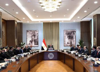 رئيس الوزراء يتابع مستجدات موقف تطوير وتوسعة الطريق الدائري