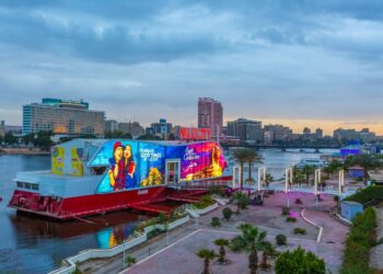 إيه كابيتال: السيطرة على حريق محدود بمركب نايل سيتي دون إصابات