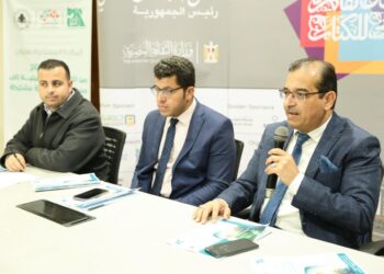 مائدة مستديرة بعنوان.. تغير المناخ من التحديات البيئية إلى مسؤولية مجتمعية مشتركة