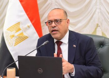 وزارة العمل تكشف تفاصيل تنظيم وتحديد ساعات العمل في المنشآت الصناعية