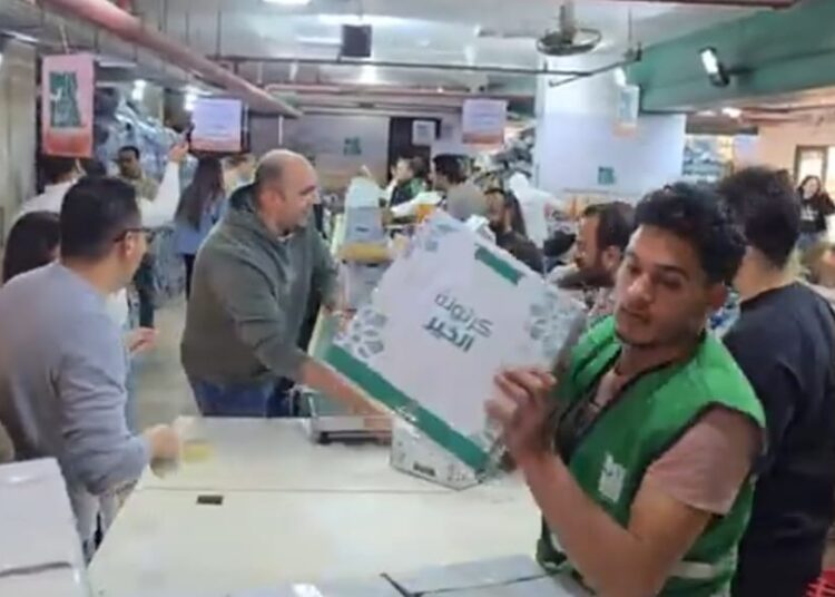 “مصر الخير” تواصل تعبئة كراتين رمضان ضمن حملة “إفطار صائم”