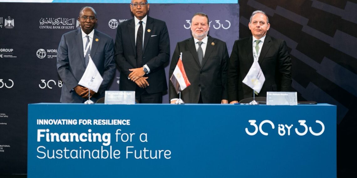 بنك مصر يوقع تمويلًا بقيمة 150 مليون دولار مع مؤسسة التمويل الدولية لتوسيع محفظته الخضراء