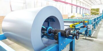 عُمان تطرح حزمة جديدة من الفرص الاستثمارية في قطاع الصناعات التحويلية