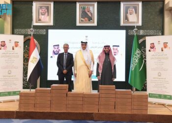 مصر تتسلم 10 أطنان تمور من السعودية