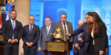  البورصة المصرية تقرع جرس التداول احتفاءً بتتويج البنك التجاري الدولي كأفضل بنك في أفريقيا في تطبيق معايير الاستدامة