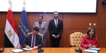 وزير الاتصالات يشهد إطلاق منصة «واعي.نت» لتعزيز الوعي الرقمي وحماية الأطفال على الإنترنت