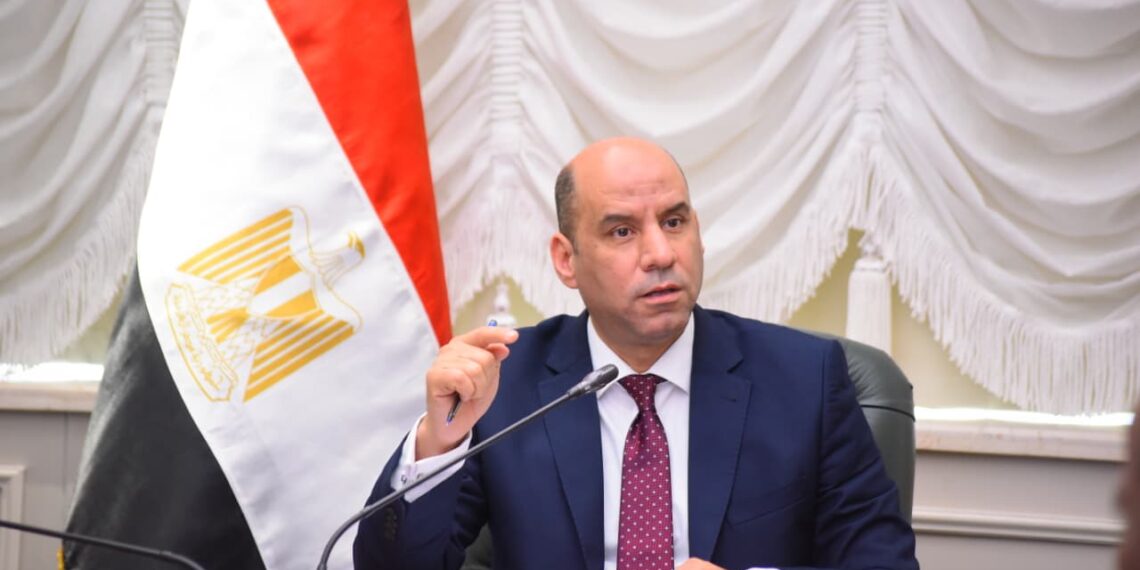 تطبيق إلكتروني لحجز مواعيد توثيق عقود ومقابلات العمل بالخارج