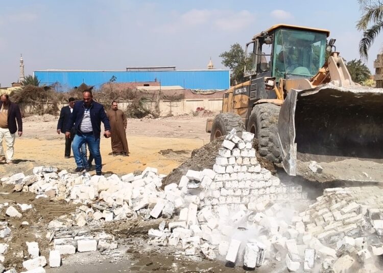 إزالة 24 حالة بناء مخالف في أبو النمرس وكرداسة ومنشأة القناطر