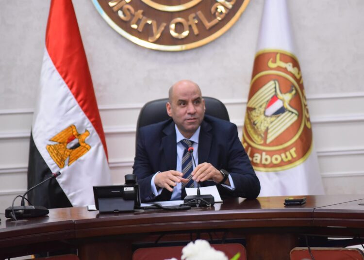 قرار حكومي بحظر تشغيل الأطفال أقل من 15 عام