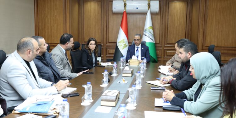 توجيهات جديدة من محافظ الجيزة بشأن مشكلات حدائق الأهرام