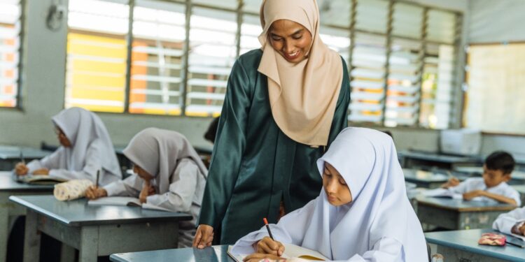 المجلس الثقافي البريطاني يطلق أدوات جديدة لتعزيز حماية الطلاب بالمدارس المصرية بالتعاون مع اليونيسف