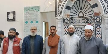 للمرة الثانية..مسجد الإخلاص بربوة أكتوبر يجري قرعة علنية لاختيار الفائز برحلة عمرة بين المواظبين على صلاة الفجر 40 يومًا