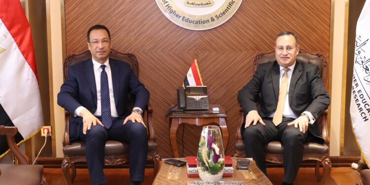 وزيرا التعليم العالي والاتصالات يطلقان مرحلة جديدة من التعاون في مجالات التحول الرقمي والذكاء الاصطناعي