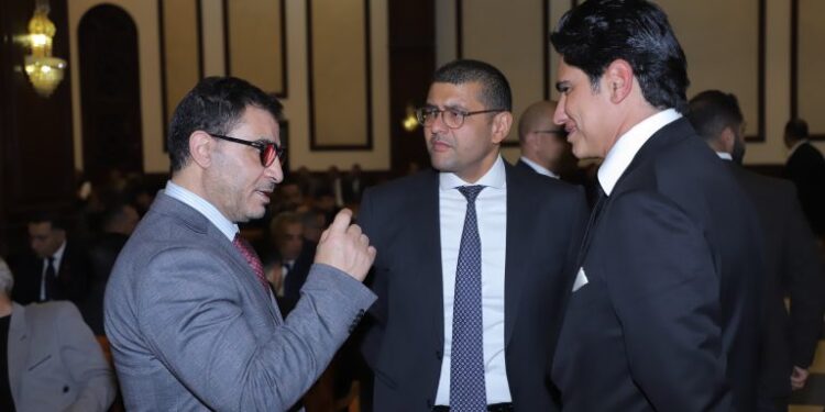 م.طارق الجيوشي وعدد من رجال الأعمال في عزاء والدة وزير الصناعة