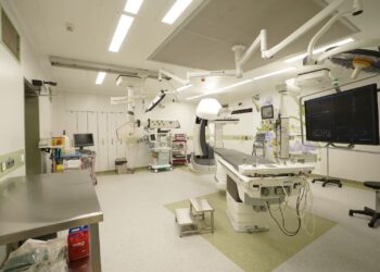 بدعم البنك الأهلي.. إنقاذ مريضة متلازمة من فشل تنفسي حاد بمستشفى القصر العيني