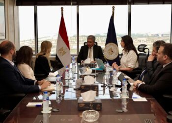 مصر تبحث التوسع المشترك مع شركة “فيزا” لدعم تجربة السائح داخل المقاصد السياحية