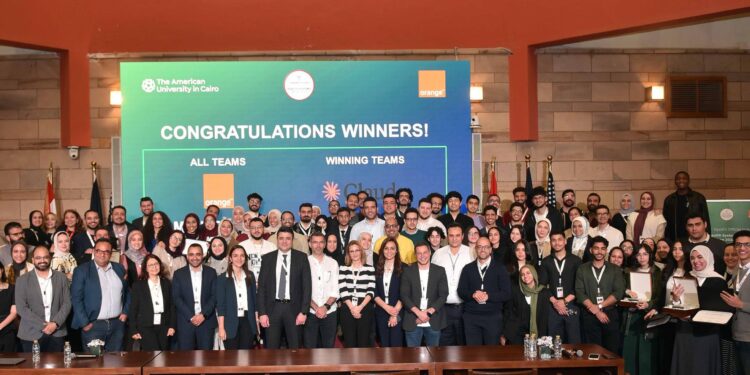 أورنچ مصر و الجامعة الأمريكية بالقاهرة ينظمان فعاليات النسخة السابعة من هاكاثون«مختبر هارفارد لابتكار النظم الصحية»